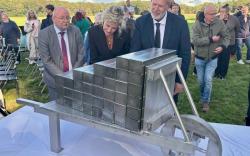 Monument voor weeskinderen Veenhuizen onthuld: 2.284 namen eindelijk zichtbaar