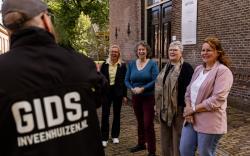 Ontdek het verborgen verhaal van De Vondeling met Patricia Snel en erfgoedgids Peter